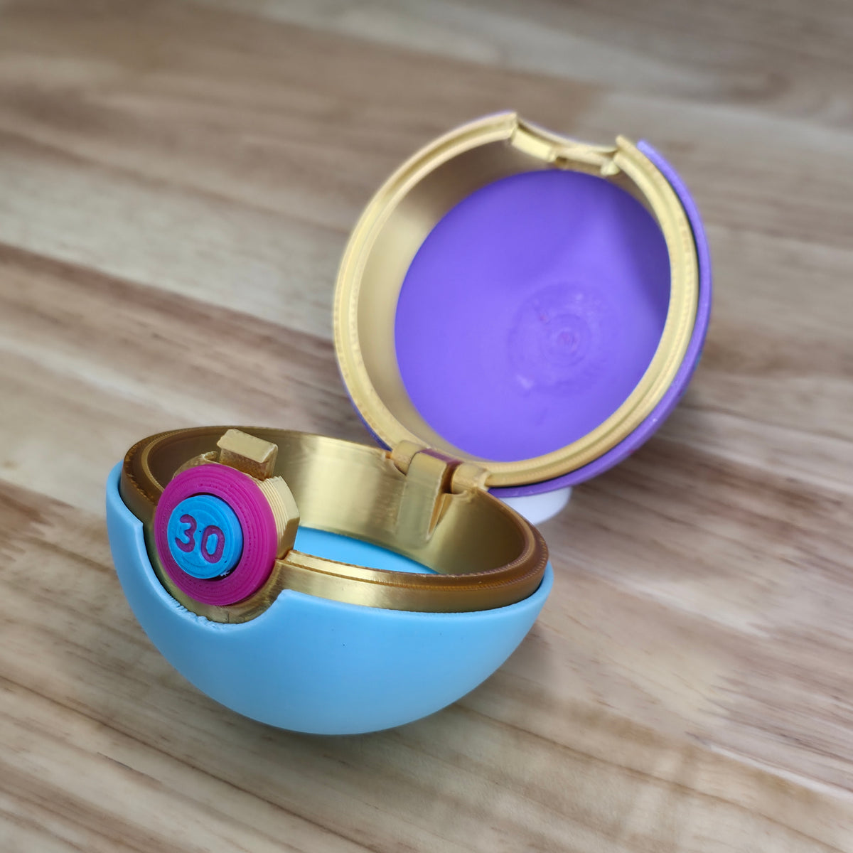 EDC Memory Capsule detail