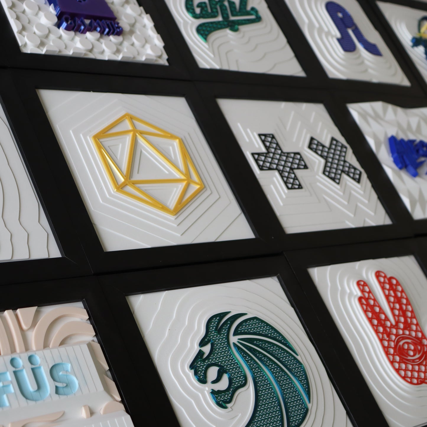 GALLERY WALL (9 PIECES)