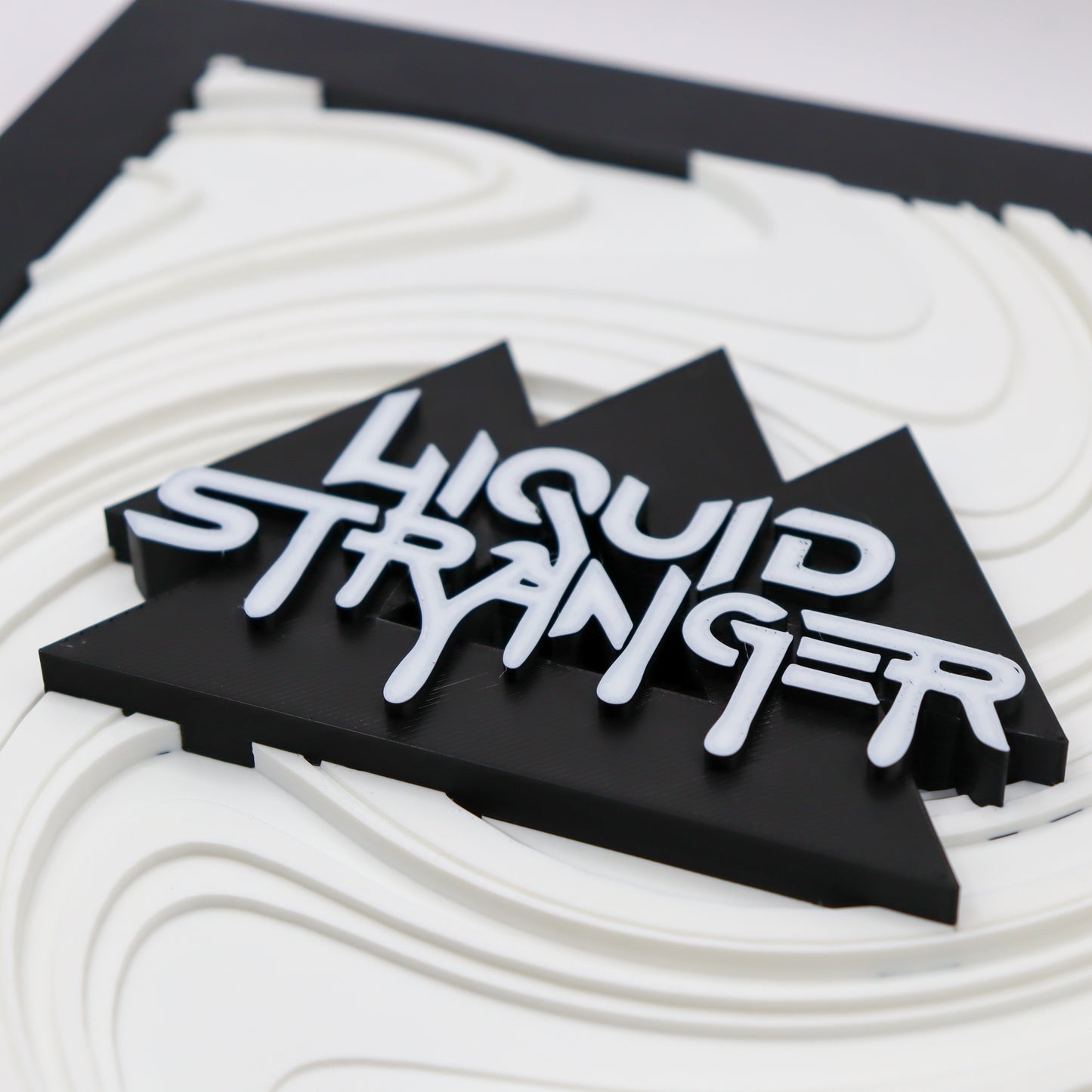 LIQUID STRANGER